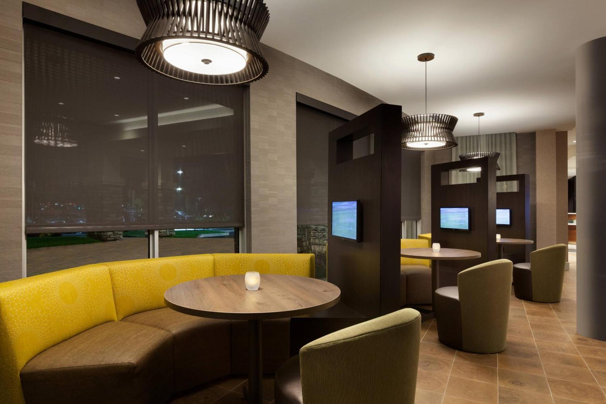 คอร์ตยาร์ด บอสตัน เดดแฮม/เวสด์วูด Hotel Westwood ภายนอก รูปภาพ