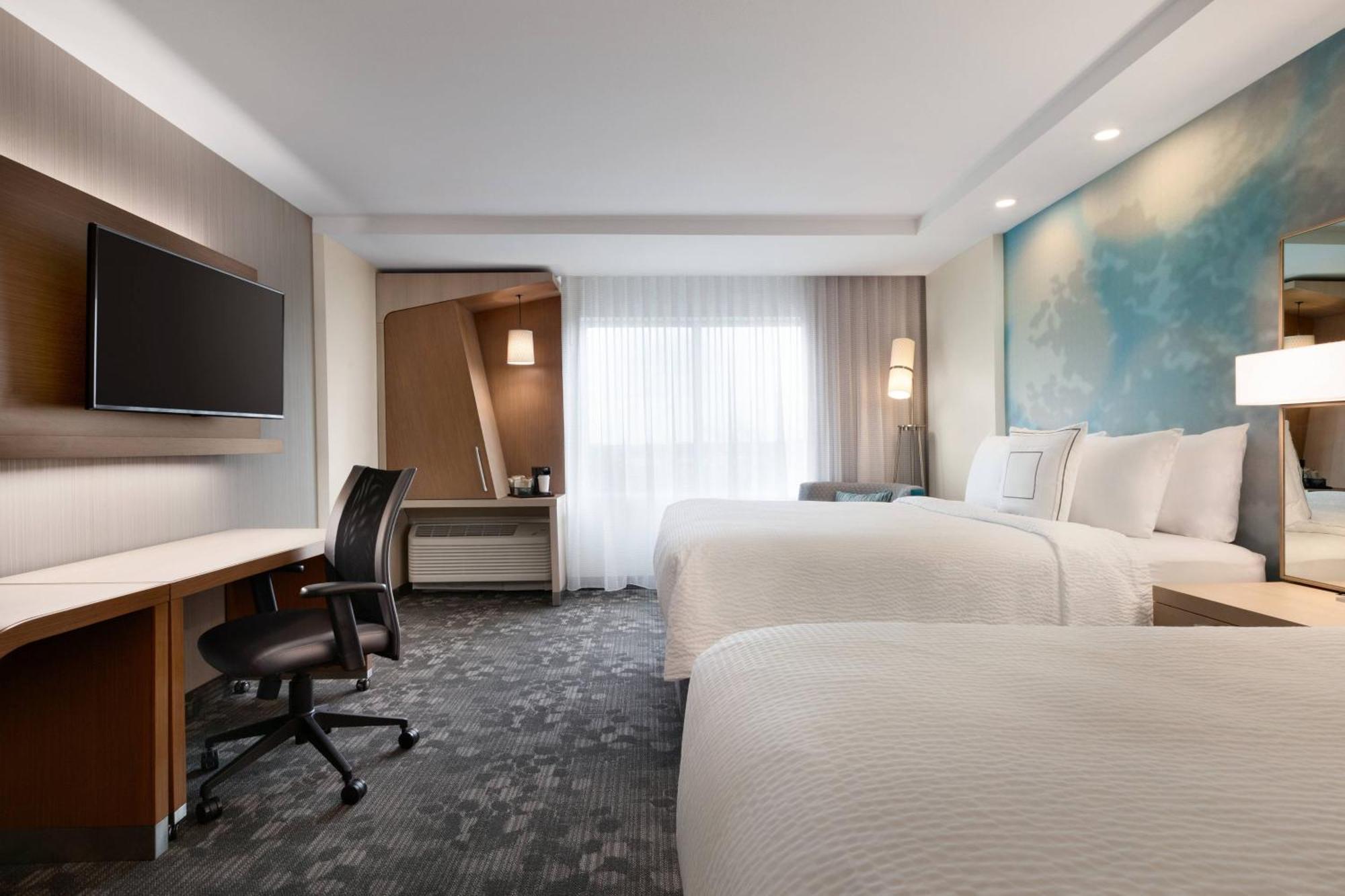 คอร์ตยาร์ด บอสตัน เดดแฮม/เวสด์วูด Hotel Westwood ภายนอก รูปภาพ